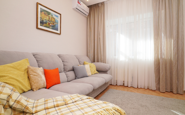 Na Ulitse Chistopolskaya 40 Flat