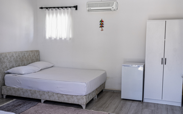 Hillside Apart House Apartment Hotel