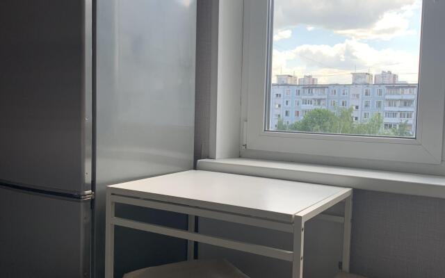 Odnushka V Yasenevo Nedaleko Ot Akvaparka Flat