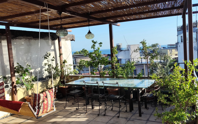 Pi Home & Apartments