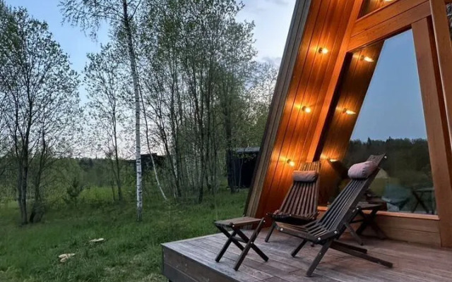 Частный дом на на берегу реки Руза