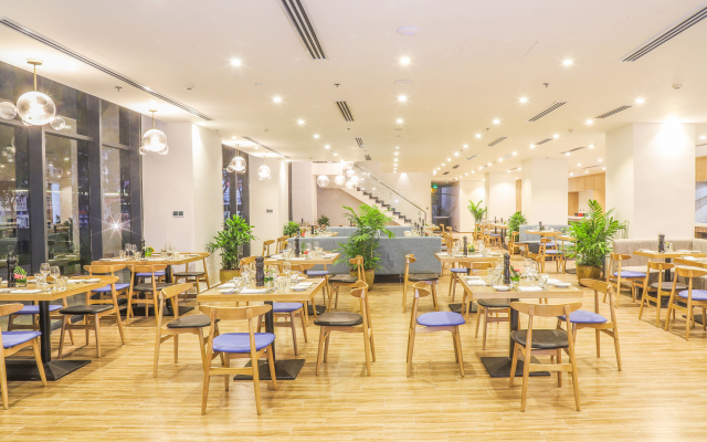 Leisure Inn Cocobay Da nang Hotel