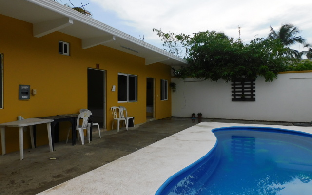 Отель Habitaciones América Rotamundos