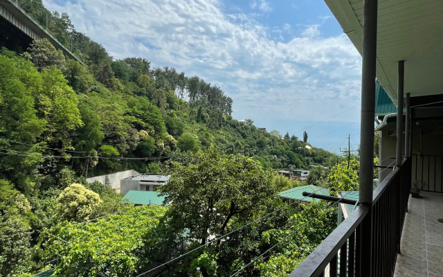 Na Bestuzheva Marlinskogo Guest House