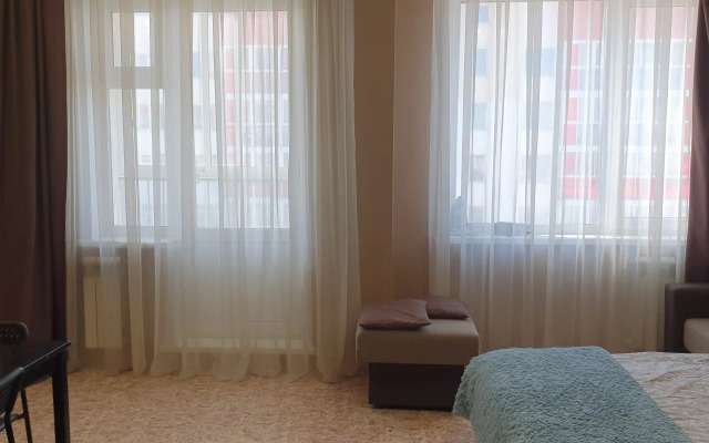 Апартаменты на проспекте Шахтеров 92