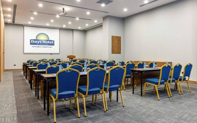 Days Inn & Suites by Wyndham Esenyurt