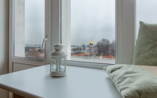 Квартира Вид на Петропавловскую Крепость и Троицкий Мост