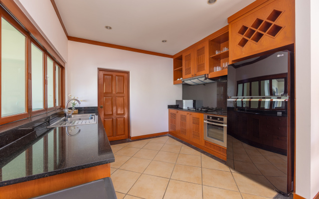 Вилла Traditional Thai 2BR in Baan Bua Estate