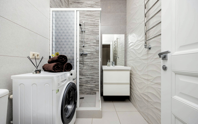 Апартаменты Дизайнерские с Бассейном и Балконом