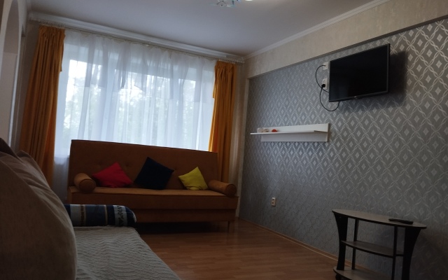 Dvukhkomnatnaya Vozle Tsentra Flat