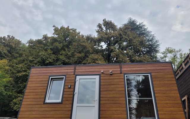 Domik U Snezhnykh Vershin Guest House