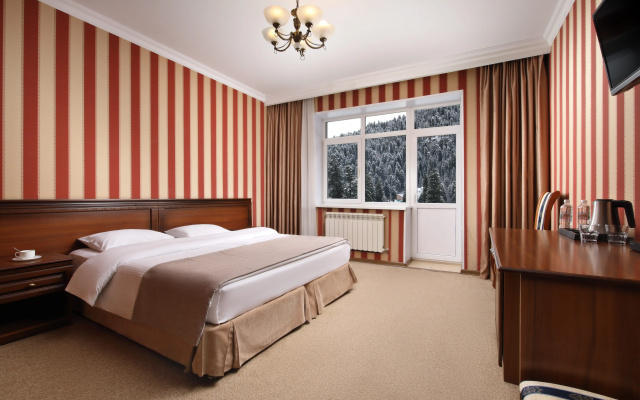 Kurortnyj otel' Grand-Otel'