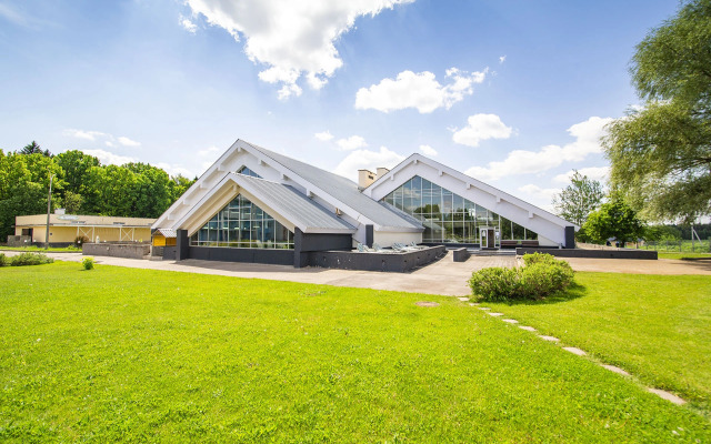 Tropicana Park Hotel