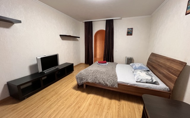 Apartment 2kV Eastern shopping center Crystal Cozy on Permyakova 69/2