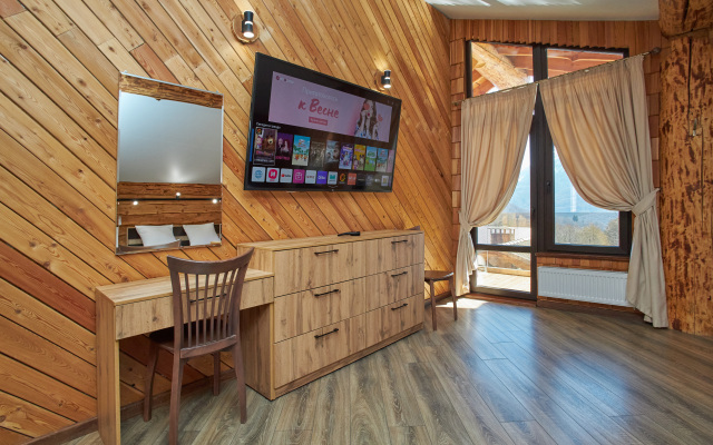 Kedr 750, 6 spalen, 15 gostej s Bassejnom i Banej Chalet