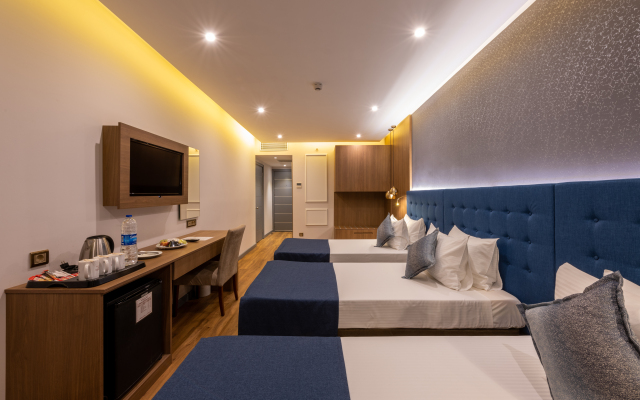 Nova Plaza Crystal Hotel & Spa