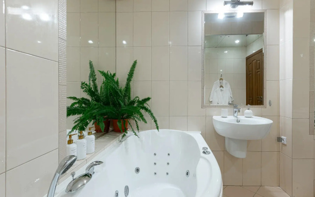 V Tsentre Sankt-Peterburga Flat