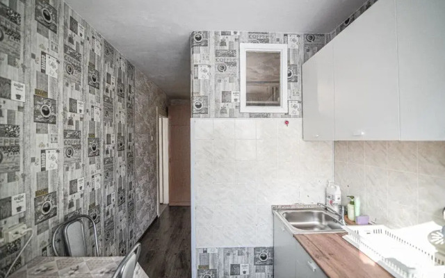 Sakhalinskaya 8 Flat