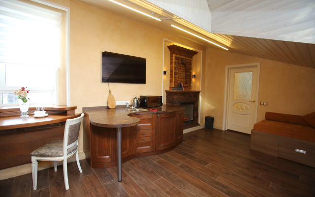 Dlya 8mi Gostey Nevsky 5 Apartment