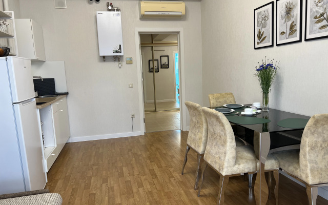 Na Internatsionalnoy 3/1 Apartments