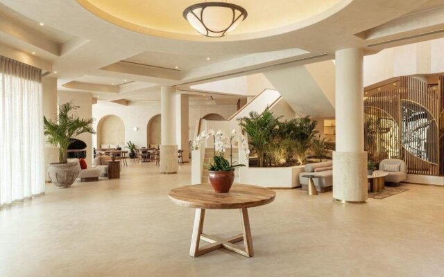 Majestic Cove Hotel - Formerly Le Méridien Fairway