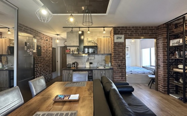 V Tsentre Loft Apartments