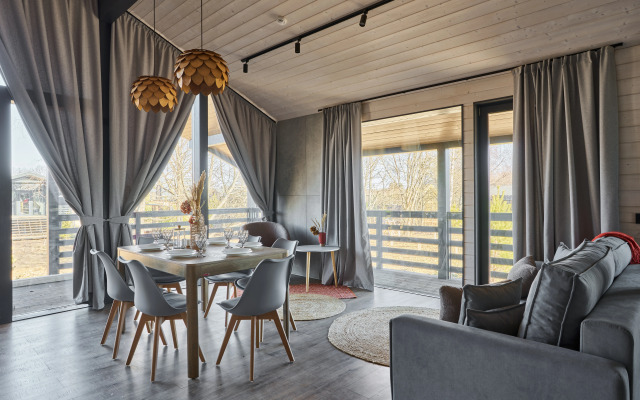 Отель Русские сезоны Эмбиент парк