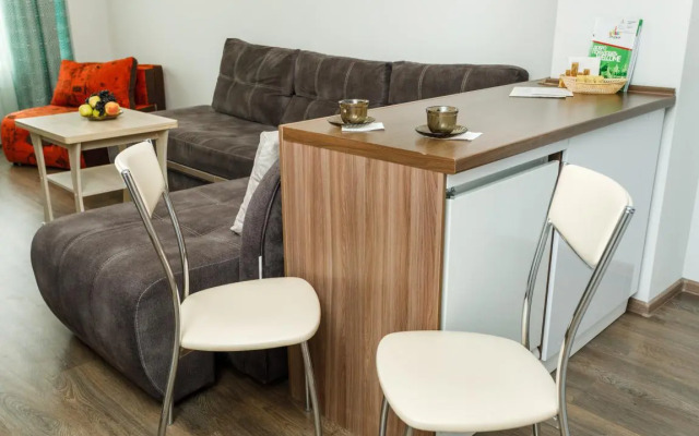 Апартаменты Этажидейли на Малышева 42а с Диваном