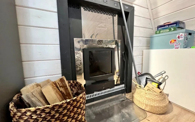 Частный дом с баней в лесу на берегу Истринского водохранилища