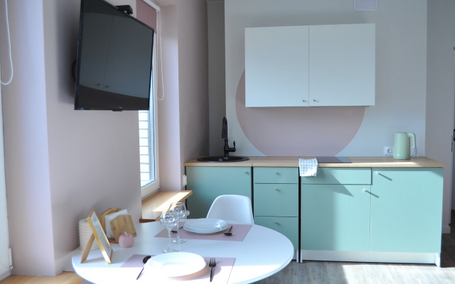 18b Studio Flats