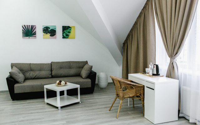 Fdom Premium Hotel