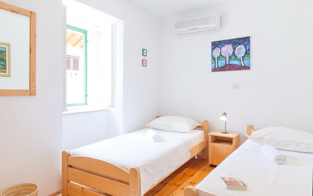 Вилла Traditional Bonaca Sumartin Brac Island