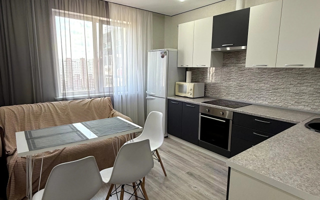 Квартира ОренРент у Города Еды