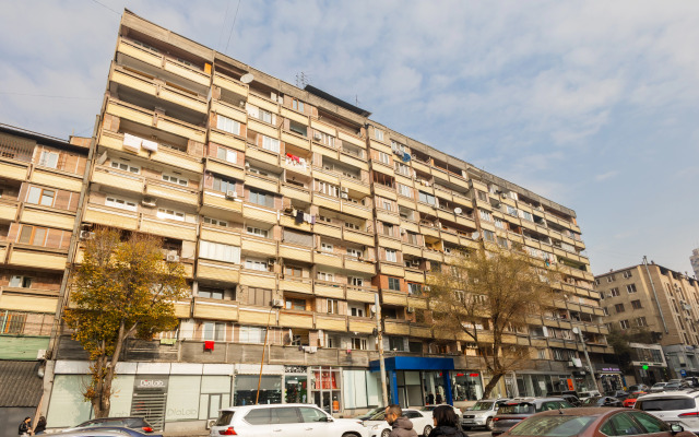 Апартаменты KeyGo 0212 рядом с парком Еритасардутян