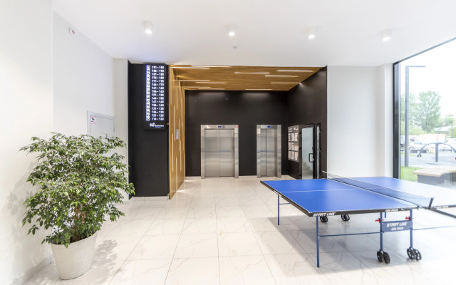 Na Muravlenko Naprotiv Akvaparka Vi doma Apartments