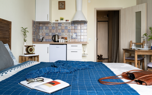 Uyutnaya Studiya Dlya Dvoikh Apartments