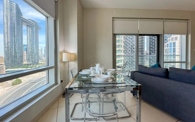 Апартаменты The Lofts Downtown Views