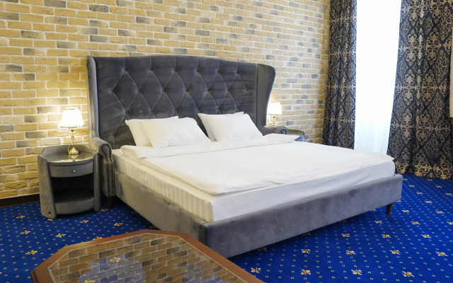 Dostoyevskiy Hotel