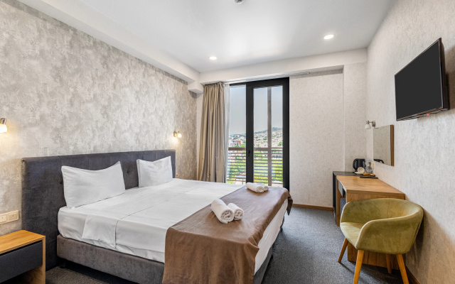 Brooch Boutique Hotel