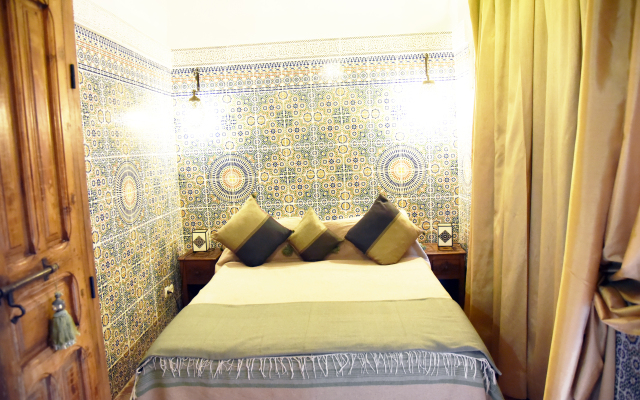 Отель Riad Darzouhour