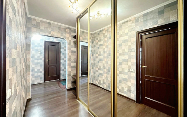 Dvukhkomnatnaya s balkonom na Pritomskom Flat