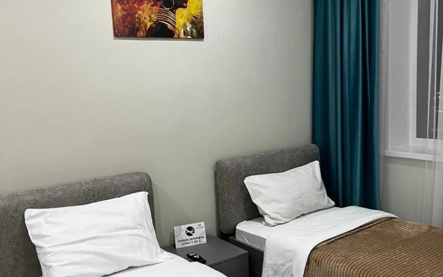 Studiya-5 na Shakhterov 46/1-109-3 Apartments