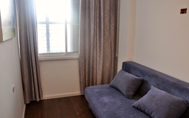 Апартаменты ARENDAIZRAIL Balfour 25