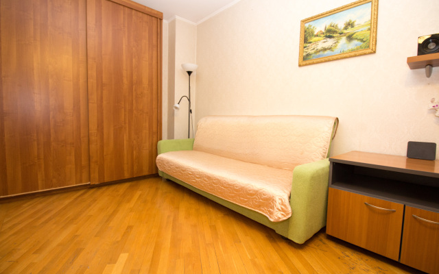 Na Yelninskoy 11/1 Apartment