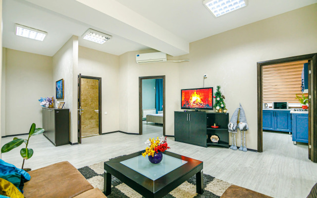 Palettes on Baku in Nizami Street Apartments