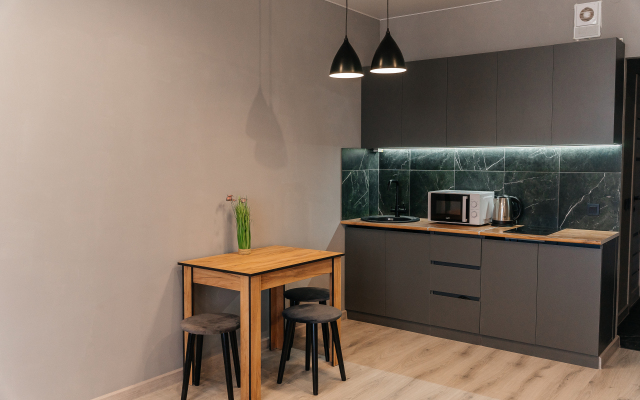 Квартира Стильная Студия с Джакузи Рядом с ЖД Вокзалом