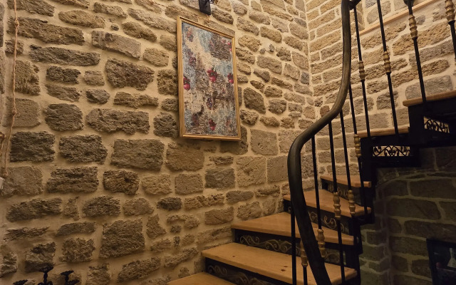 Old Rooms Hotel
