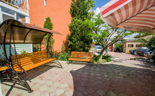 Na Kilovoj Gore Guest House