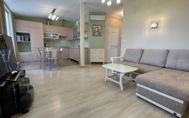 Na Ulitse K. Marksa 17 Apartments