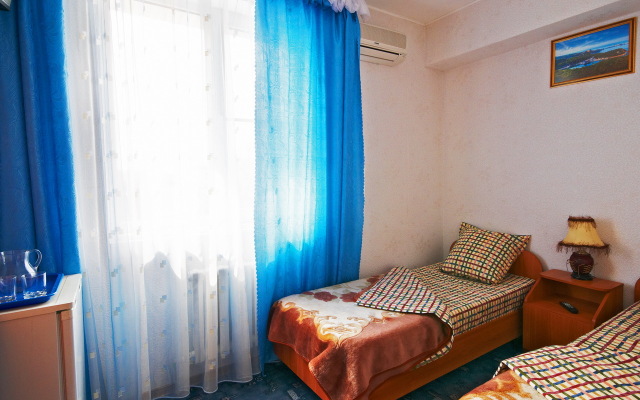 Yuzhny Ray Guest House